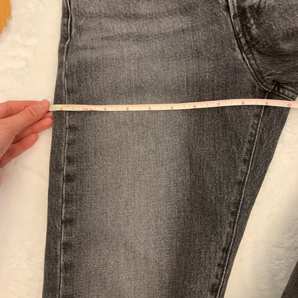 Levi’s Aritzia 501 Skinny in Size 26 - Picture 9 of 16